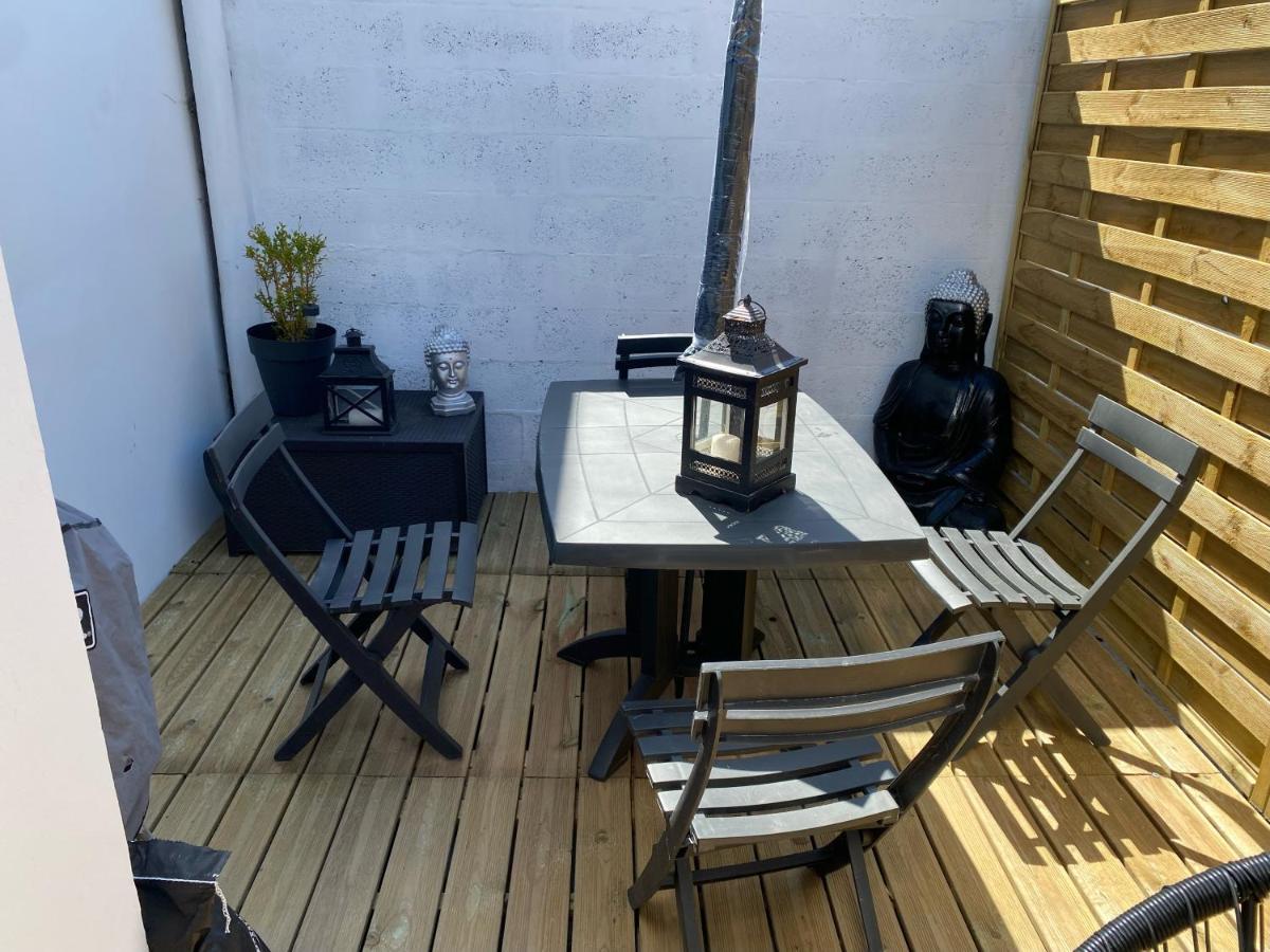 Family Lodg Apartment Calais Exterior photo